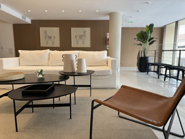 Imagen de los interiores del Hotel Guemes. Foto 16