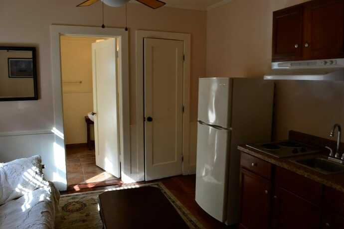Imagen general del Hotel Guerneville Lodge. Foto 2