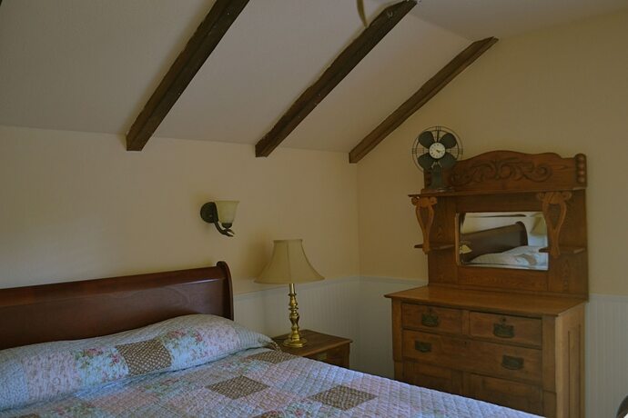 Imagen de la habitación del Hotel Guerneville Lodge. Foto 16