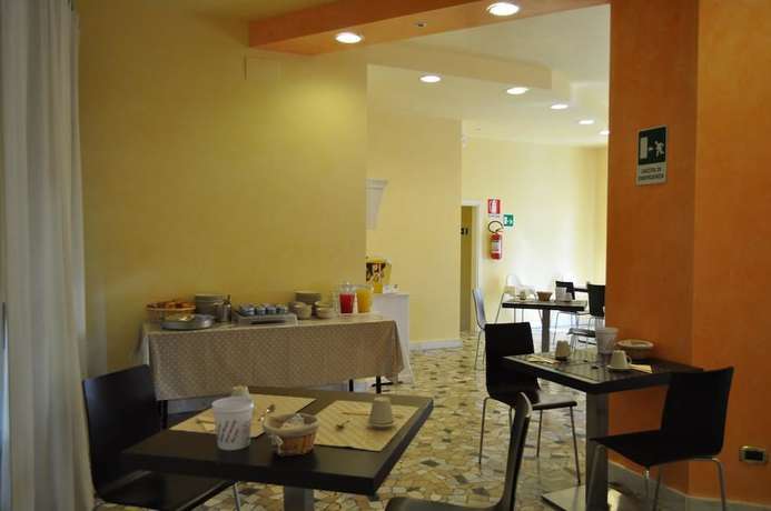 Imagen del bar/restaurante del Hotel Guerrini, Castiglioncello. Foto 4