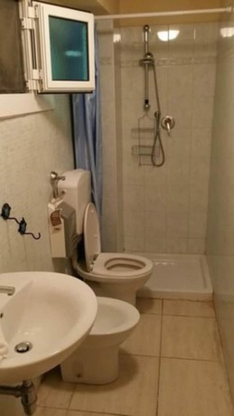 Imagen de la habitación del Hotel Guerrini, Castiglioncello. Foto 16