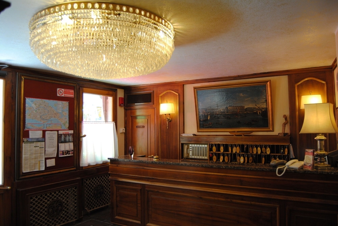 Imagen de los interiores del Hotel Guerrini, Venecia. Foto 14
