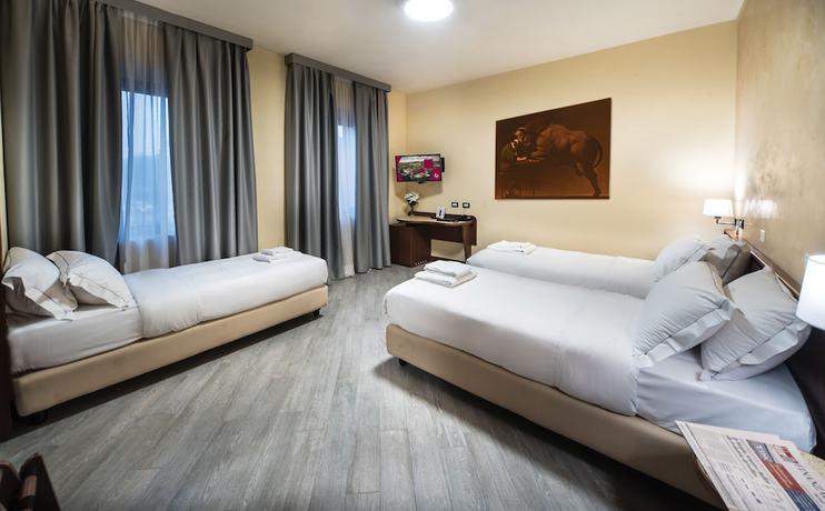 Imagen de la habitación del Hotel Guerro. Foto 14