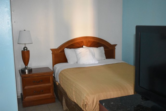Imagen de la habitación del Hotel Guest Cottage And Suites. Foto 16