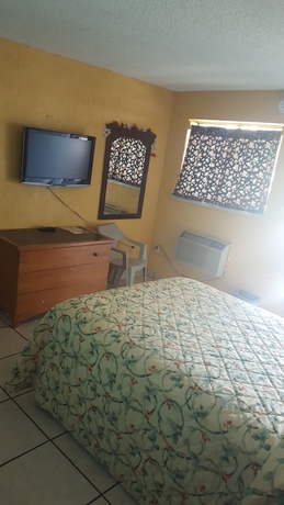 Imagen de la habitación del Hotel Guest Host Motel. Foto 10