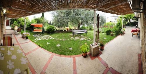 Imagen general del Hotel Guest House Anica. Foto 8