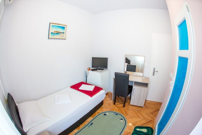Imagen de la habitación del Hotel Guest House Blue Coast. Foto 15