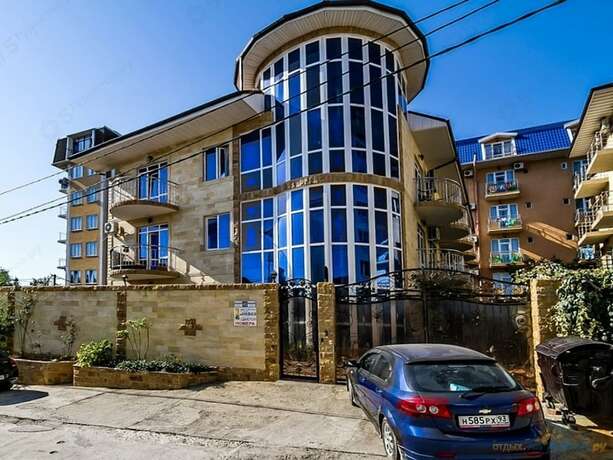 Imagen general del Hotel Guest House Elmira. Foto 6