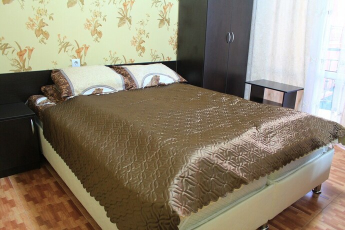 Imagen general del Hotel Guest House Elmira. Foto 12