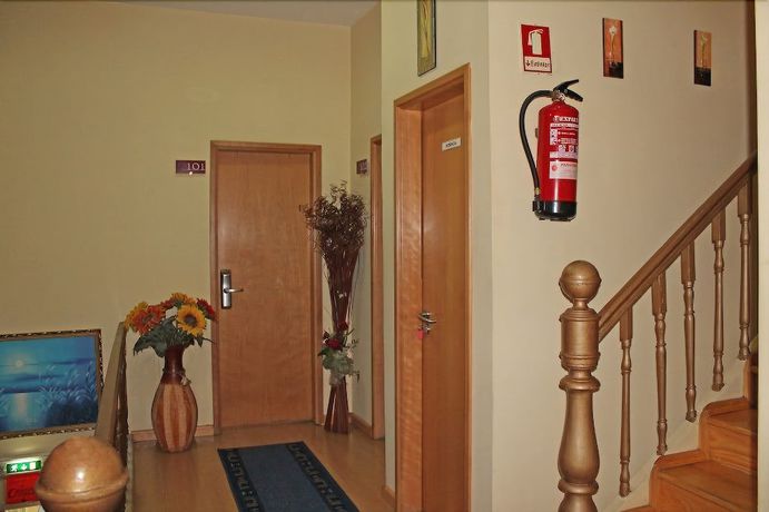 Imagen de los interiores del Hotel Guest House Estrela. Foto 20