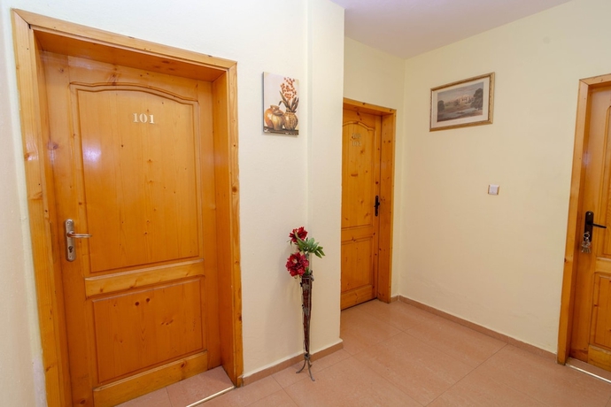 Imagen de los interiores del Hotel Guest House Fener. Foto 17