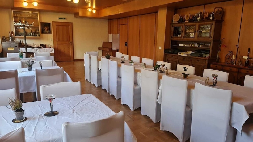 Imagen del bar/restaurante del Hotel Guest House, Hiltere. Foto 5