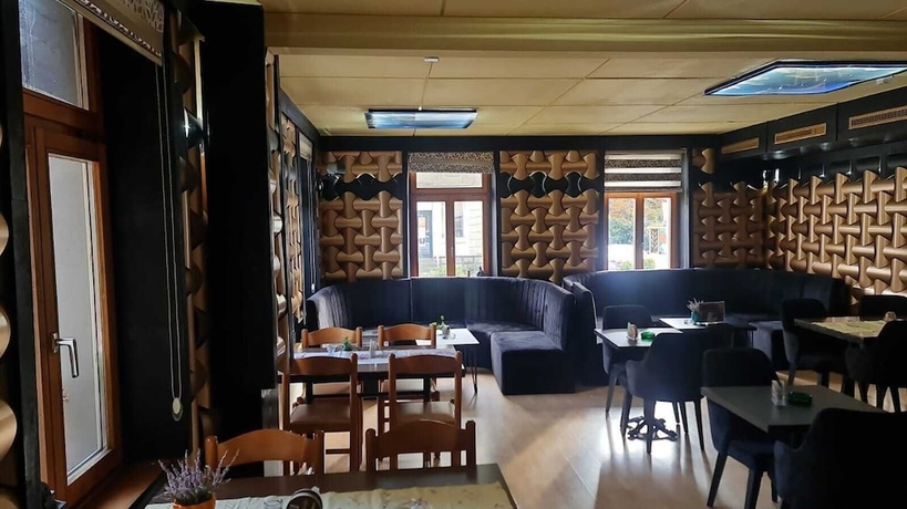 Imagen del bar/restaurante del Hotel Guest House, Hiltere. Foto 6