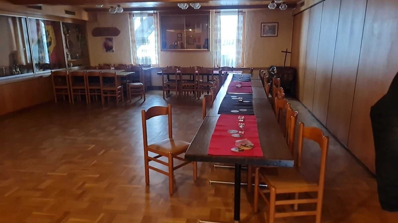 Imagen del bar/restaurante del Hotel Guest House, Hiltere. Foto 8