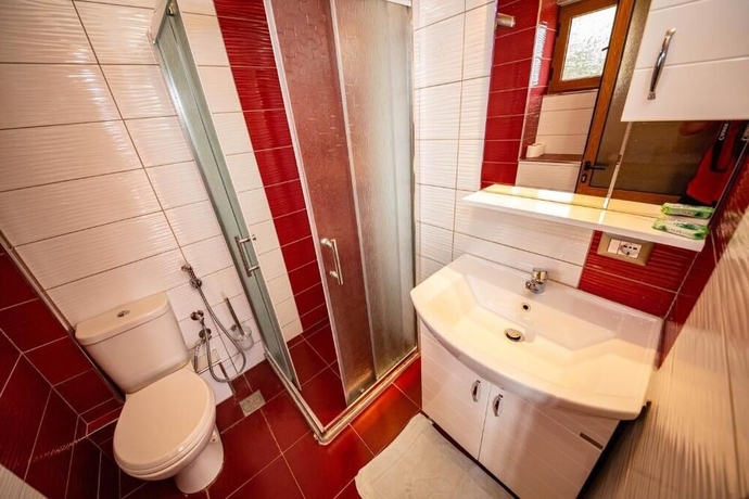 Imagen de la habitación del Hotel Guest House Luiza. Foto 14