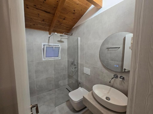 Imagen de la habitación del Hotel Guest House Luiza. Foto 15