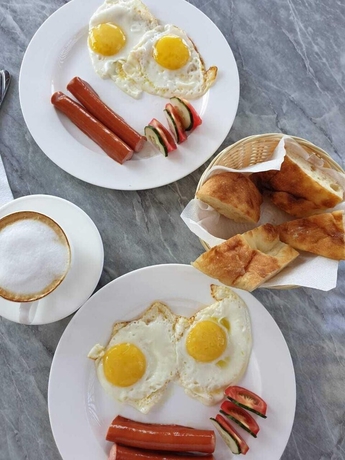 Imagen del bar/restaurante del Hotel Guest House Palma. Foto 5