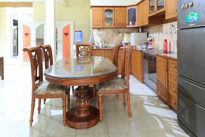 Imagen de los interiores del Hotel Guest House Samarinda. Foto 19