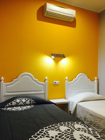 Imagen de la habitación del Hotel Guest House São Filipe. Foto 7