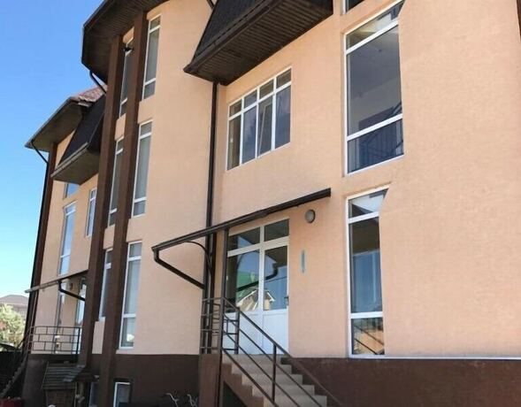 Imagen general del Hotel Guest House Semeyniy. Foto 2