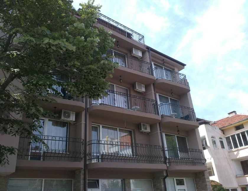 Imagen general del Hotel Guest House Stenli. Foto 1