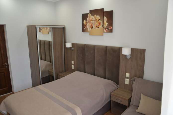 Imagen de la habitación del Hotel Guest House VERSAL. Foto 19