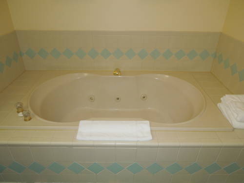 Imagen de la habitación del Hotel Guest Quarters At The Bridges Golf Club. Foto 4