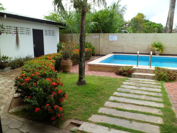 Imagen de la piscina del Hotel Guesthouse Amice. Foto 12