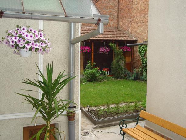 Imagen de los exteriores del Hotel Guesthouse Daniel. Foto 2