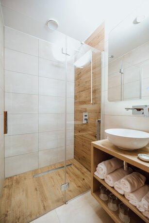 Imagen general del Hotel Guesthouse Ir&scaron;ič. Foto 5
