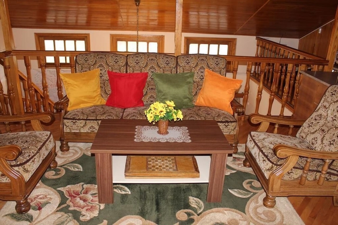 Imagen de los interiores del Hotel Guesthouse Lago and Wine Cellar. Foto 16