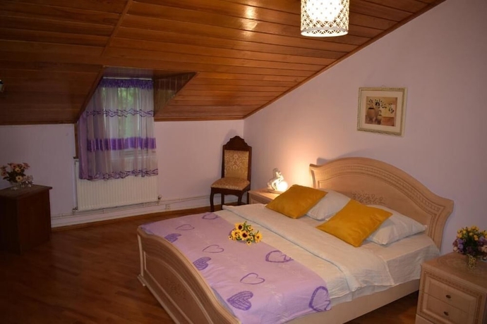 Imagen de la habitación del Hotel Guesthouse Lago and Wine Cellar. Foto 15