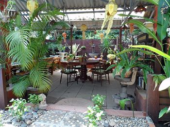 Imagen del bar/restaurante del Hotel Guesthouse Liam's Suan Dok Mai. Foto 3