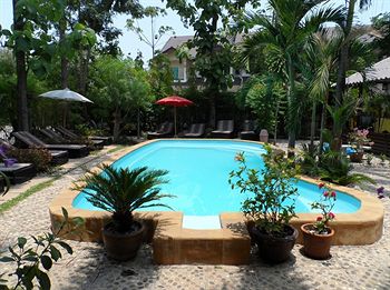 Imagen de la piscina del Hotel Guesthouse Liam's Suan Dok Mai. Foto 12