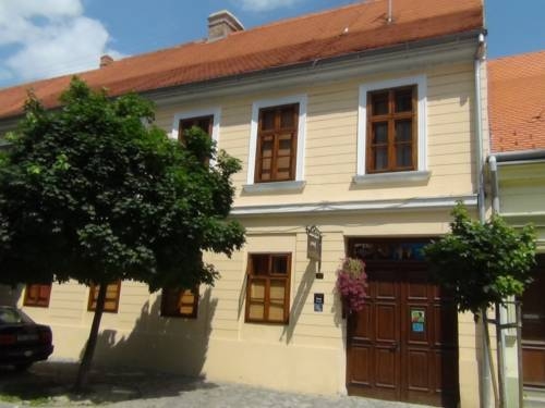 Imagen general del Hotel Guesthouse Maksimilian. Foto 1