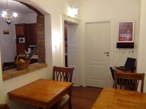 Imagen general del Hotel Guesthouse Maksimilian. Foto 6