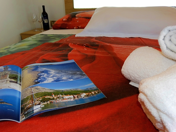 Imagen de la habitación del Hotel Guesthouse Pjaceta. Foto 16