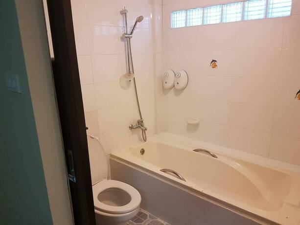 Imagen general del Hotel Guesthouse Ratchaburi. Foto 8