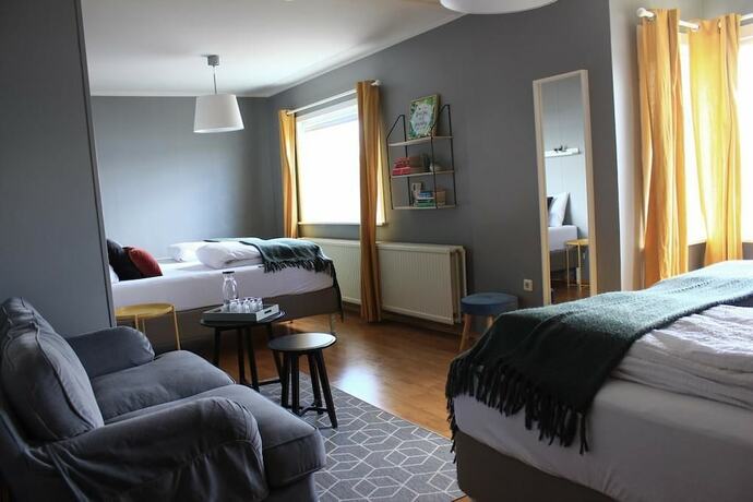 Imagen de la habitación del Hotel Guesthouse Stekkab&oacute;l. Foto 16