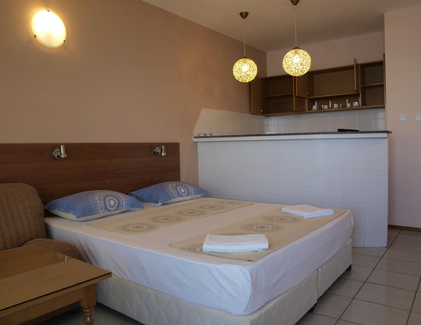 Imagen general del Hotel Guestrooms Maria Antoaneta. Foto 16