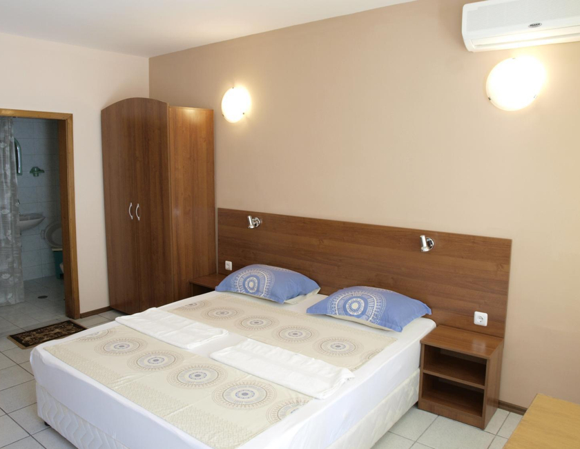 Imagen general del Hotel Guestrooms Maria Antoaneta. Foto 17