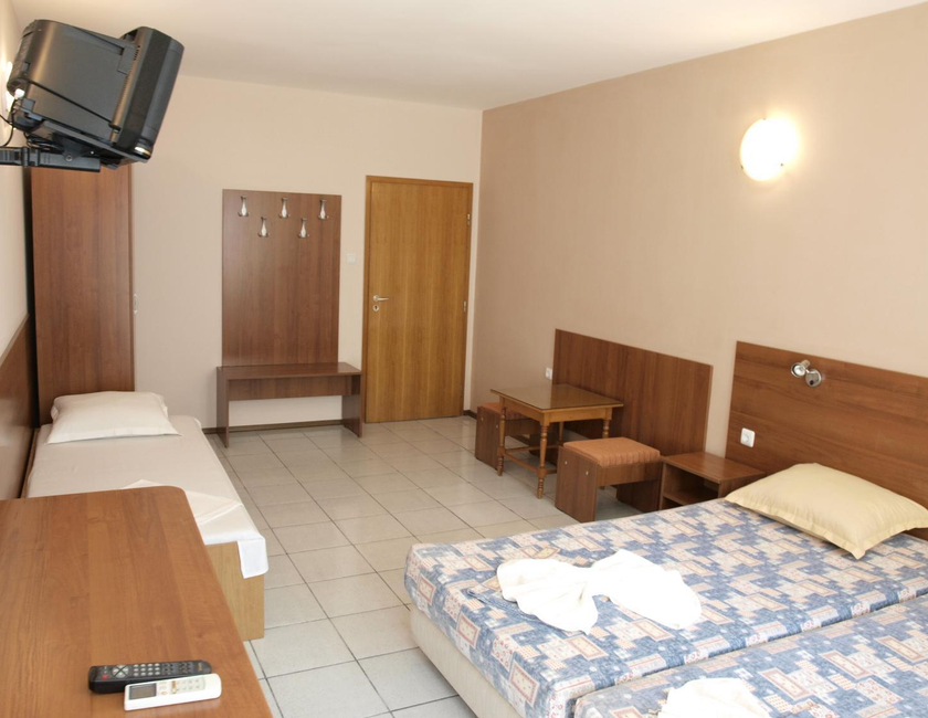 Imagen general del Hotel Guestrooms Maria Antoaneta. Foto 19