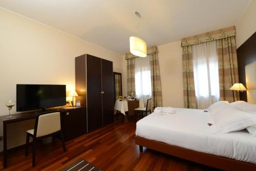Imagen general del Hotel Guglielmo. Foto 3