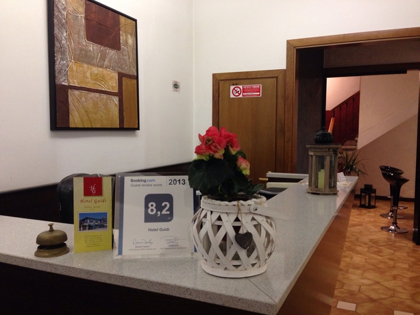 Imagen de los interiores del Hotel Guidi. Foto 9