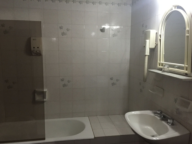 Imagen de la habitación del Hotel Guido Palace. Foto 6