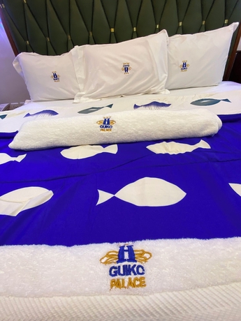 Imagen de la habitación del Hotel Guiko Palace Hôtel. Foto 1