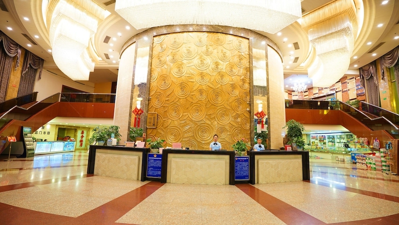 Imagen de los interiores del Hotel Guilin Hongkong. Foto 19