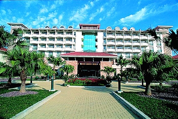 Imagen general del Hotel Guilin Merryland Resort Hotel - Guilin. Foto 1