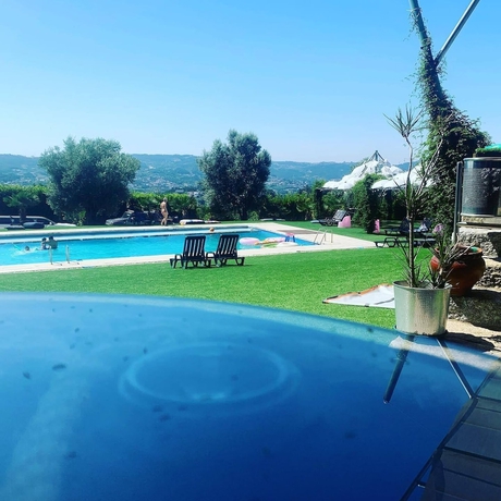 Imagen de la piscina del Hotel Guimaglamp. Foto 14