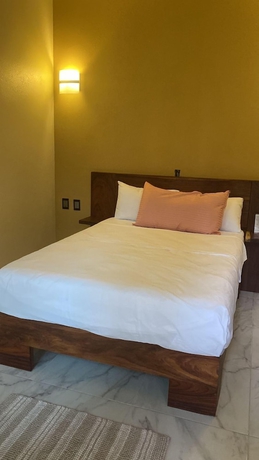 Imagen de la habitación del Hotel Guitarra Inn. Foto 17